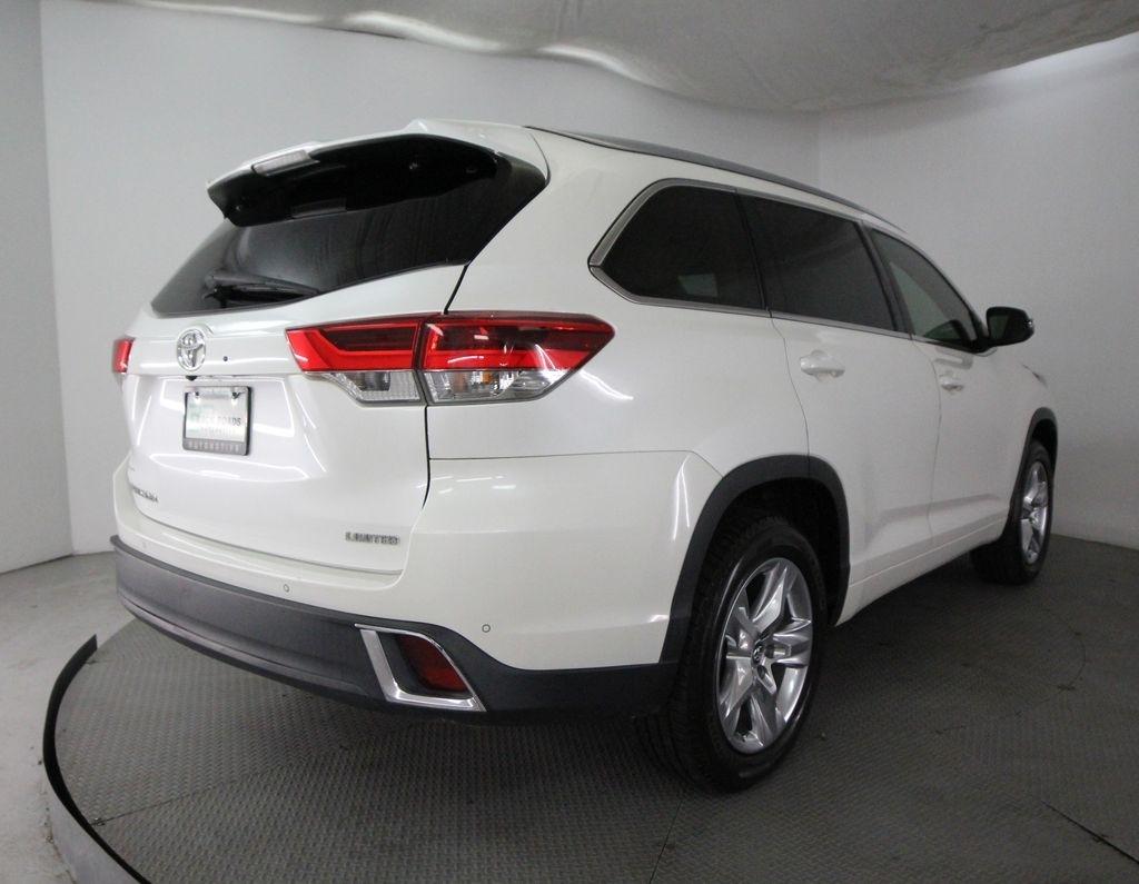 Toyota Highlander Limited V6 FWD (Natl) 2018