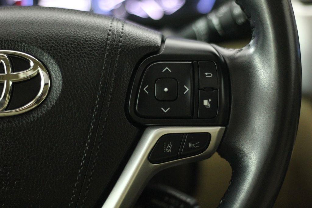 Toyota Highlander Limited V6 FWD (Natl) 2018