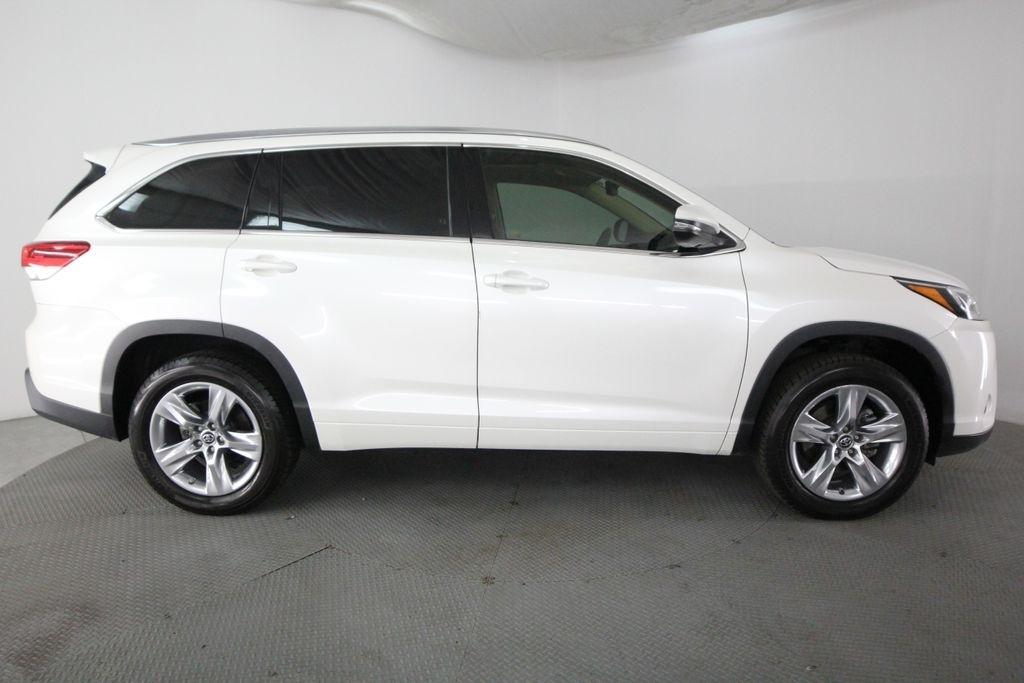 Toyota Highlander Limited V6 FWD (Natl) 2018