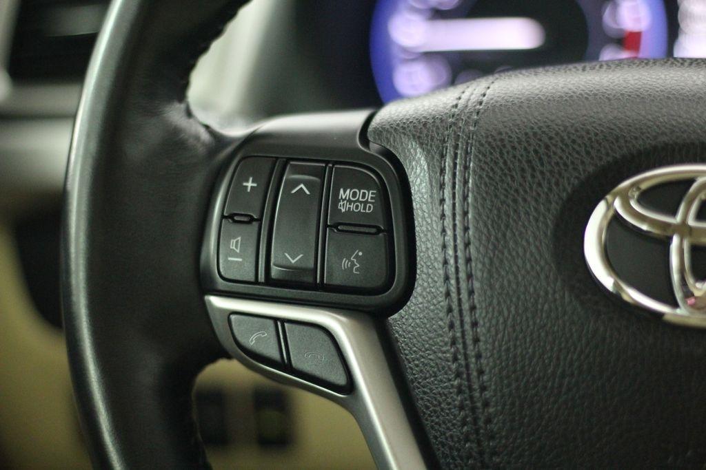Toyota Highlander Limited V6 FWD (Natl) 2018