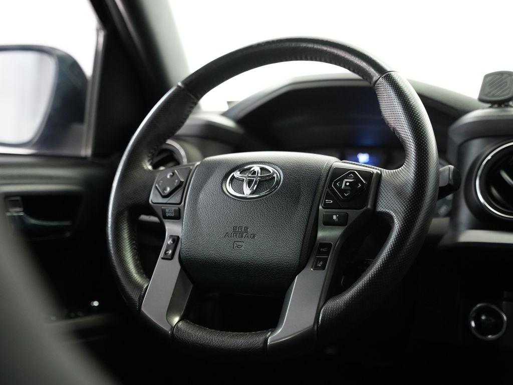Toyota Tacoma TRD Off Road Double Cab 5' Bed V6 4x4 MT (Natl) 2018