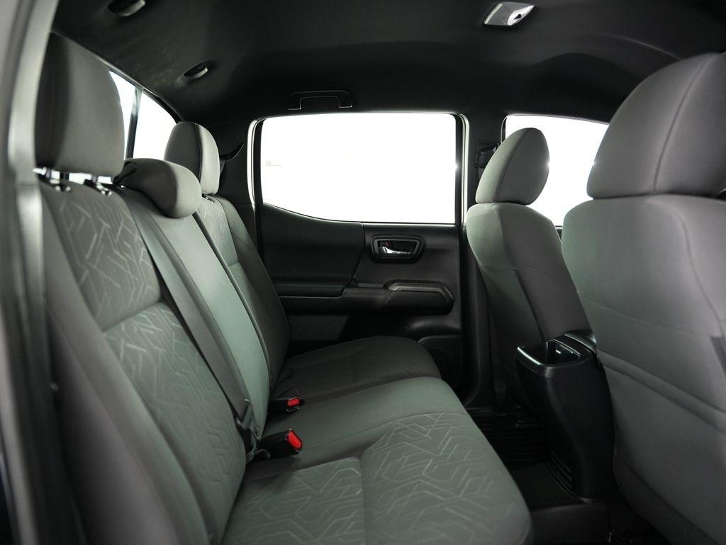 Toyota Tacoma TRD Off Road Double Cab 5' Bed V6 4x4 MT (Natl) 2018