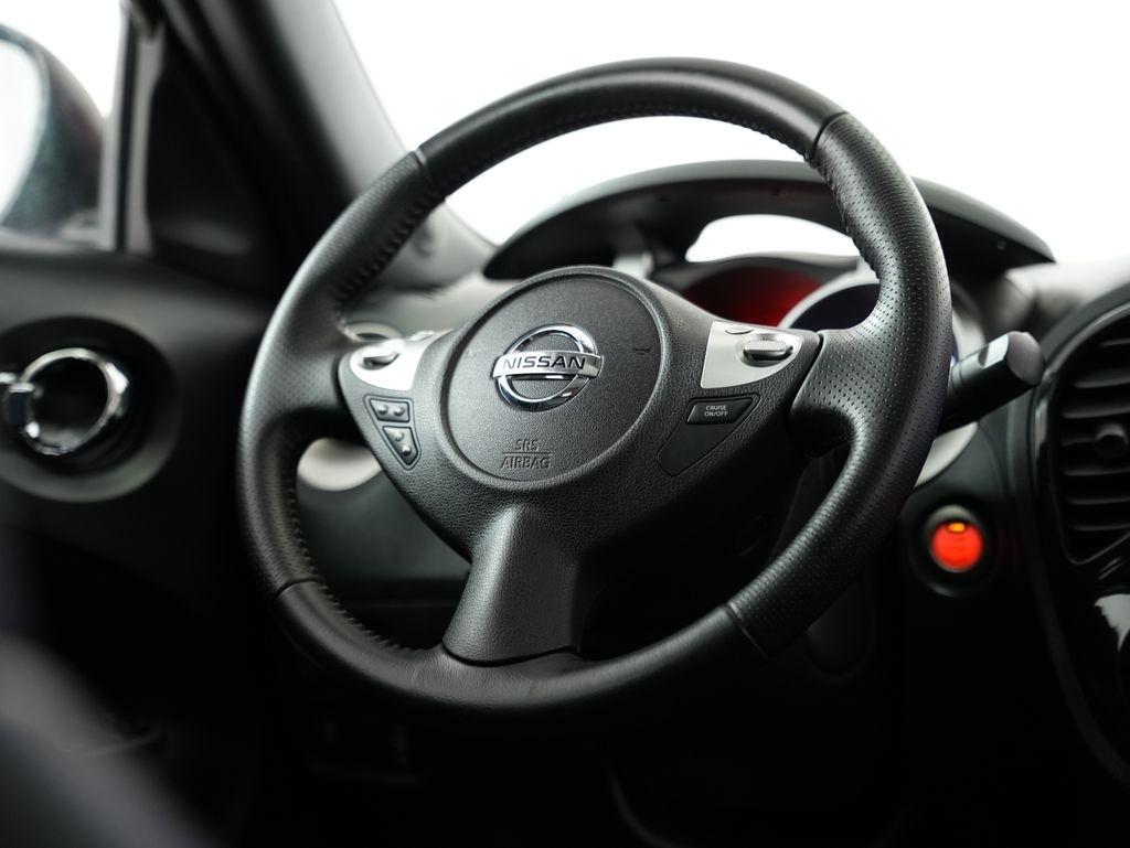 Nissan Juke 5dr Wgn I4 CVT SL AWD 2011