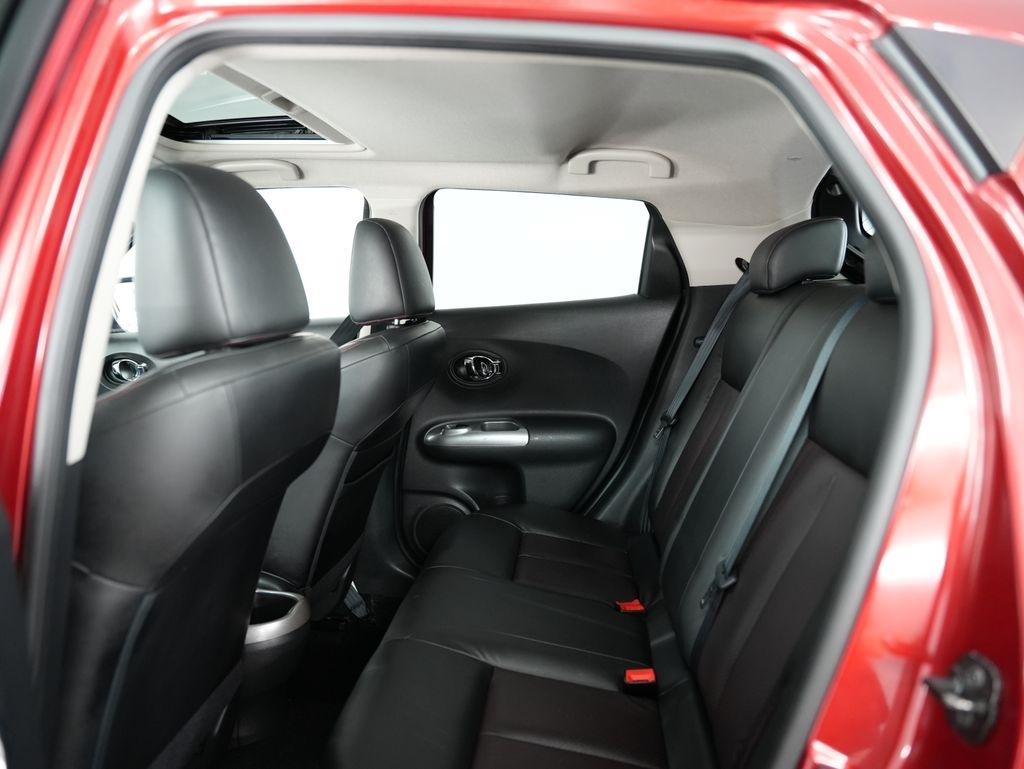 Nissan Juke 5dr Wgn I4 CVT SL AWD 2011