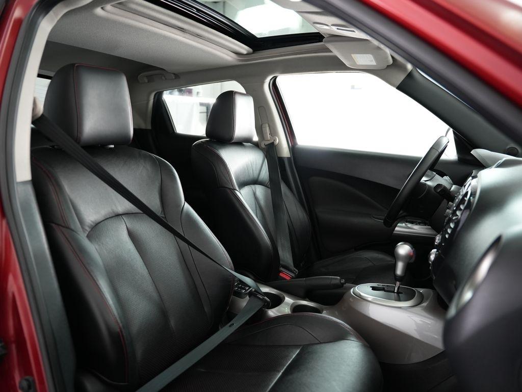 Nissan Juke 5dr Wgn I4 CVT SL AWD 2011