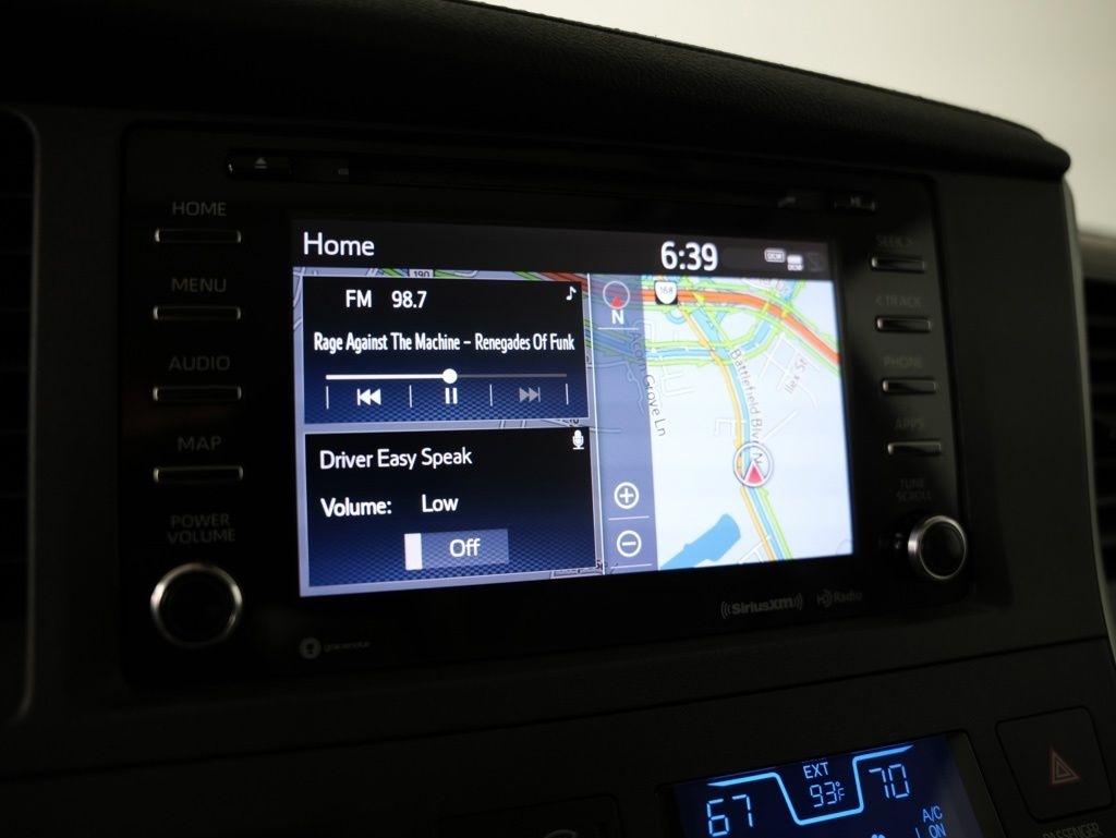 Toyota Sienna XLE Auto Access Seat FWD 7-Passenger (Natl) 2020