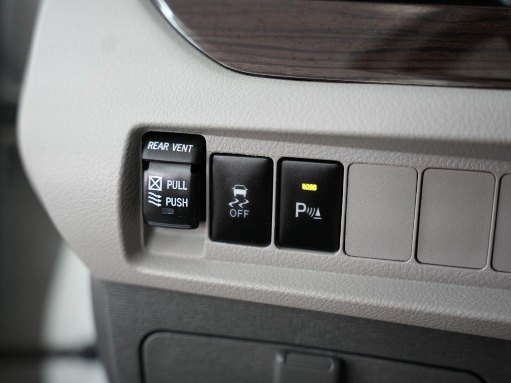 Toyota Sienna XLE Auto Access Seat FWD 7-Passenger (Natl) 2020
