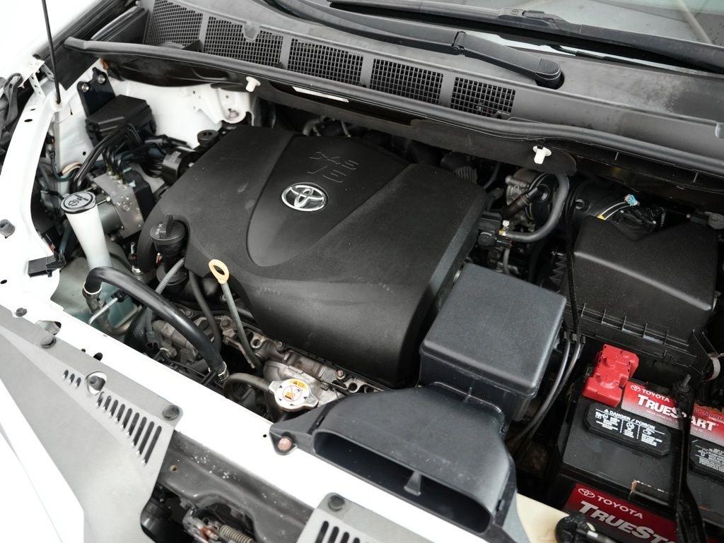 Toyota Sienna XLE Auto Access Seat FWD 7-Passenger (Natl) 2020