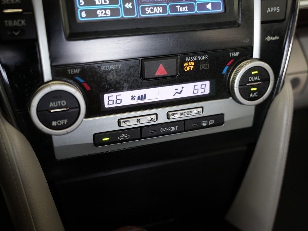 Toyota Camry 4dr Sdn I4 Auto SE Sport Limited Edition (Natl) 2012