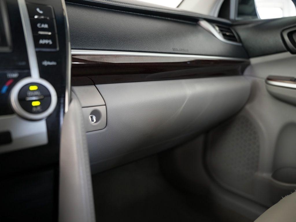 Toyota Camry 4dr Sdn I4 Auto SE Sport Limited Edition (Natl) 2012