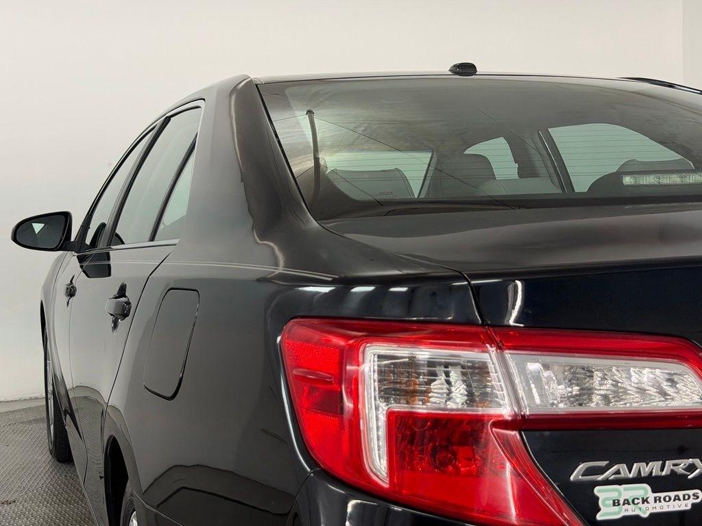 Toyota Camry 4dr Sdn I4 Auto SE Sport Limited Edition (Natl) 2012