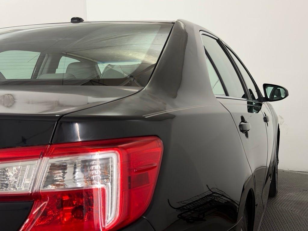 Toyota Camry 4dr Sdn I4 Auto SE Sport Limited Edition (Natl) 2012