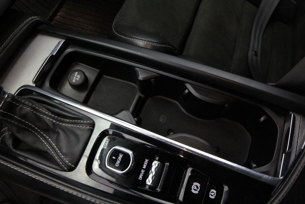 Volvo XC90 AWD 4dr T6 R-Design 2016