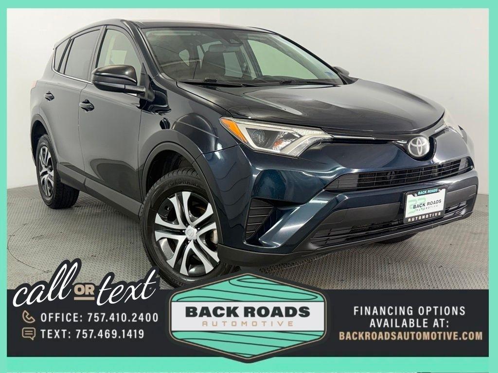 Toyota RAV4 LE AWD (Natl) 2018