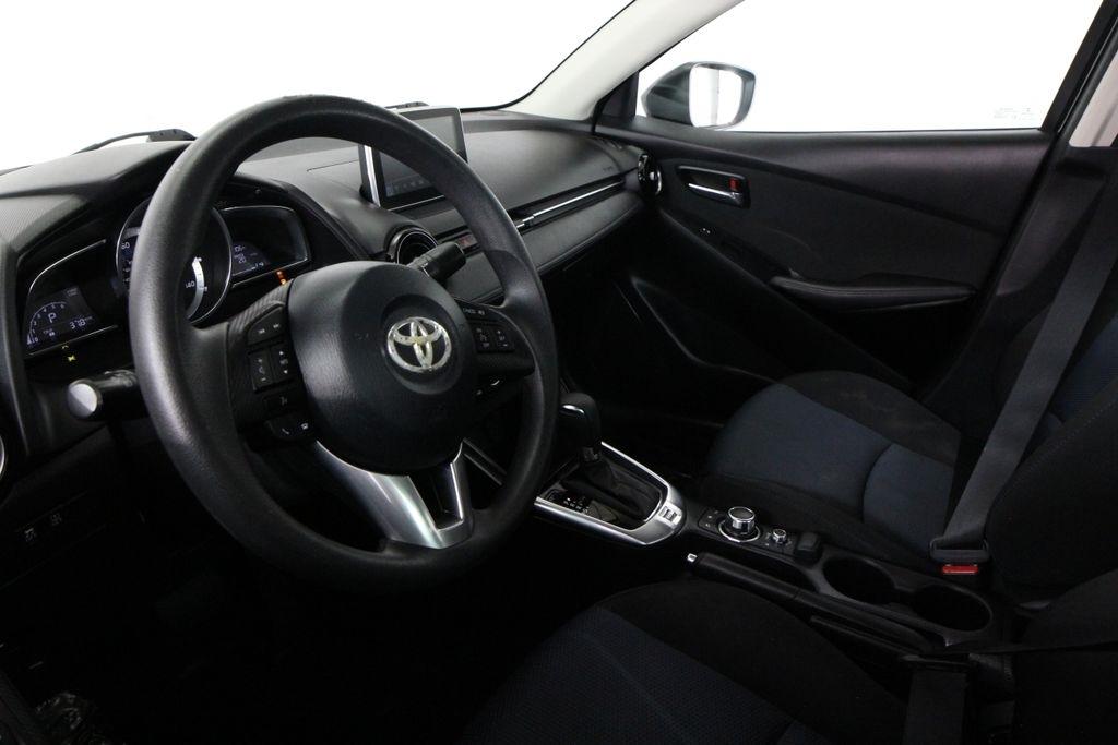 Toyota Yaris iA Manual (Natl) 2018