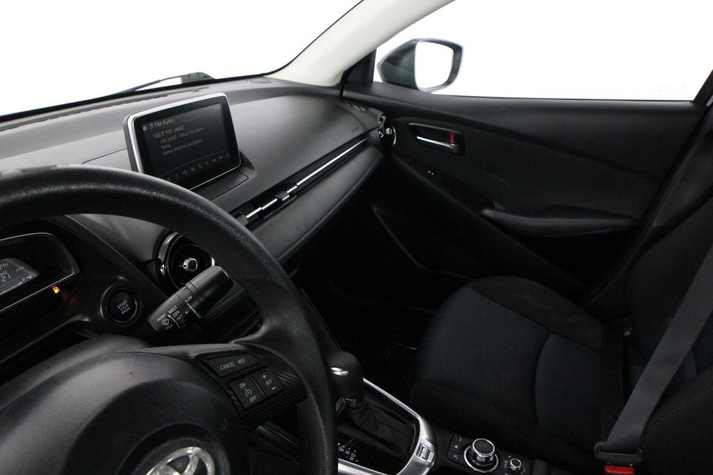 Toyota Yaris iA Manual (Natl) 2018