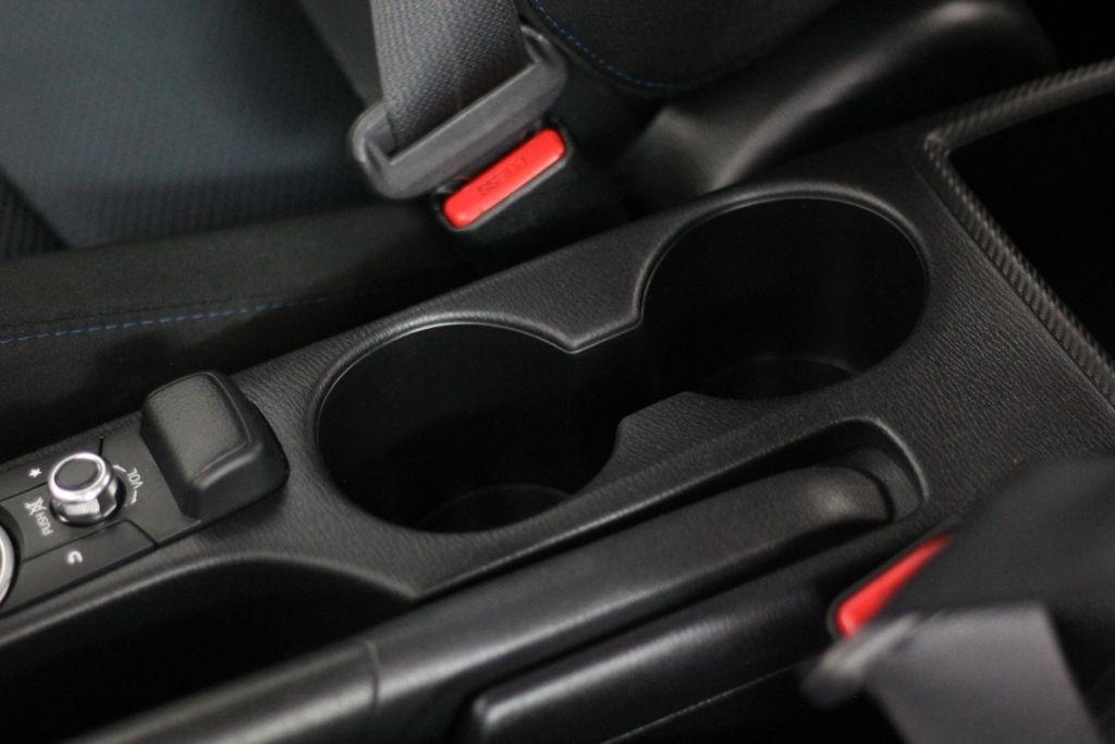 Toyota Yaris iA Manual (Natl) 2018