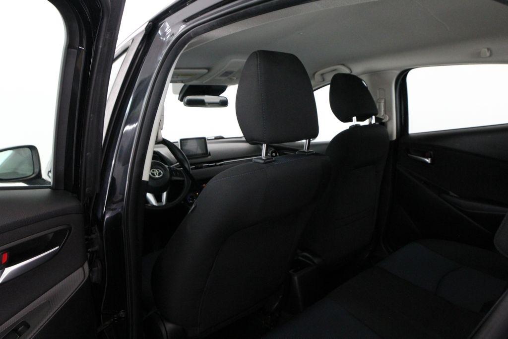 Toyota Yaris iA Manual (Natl) 2018