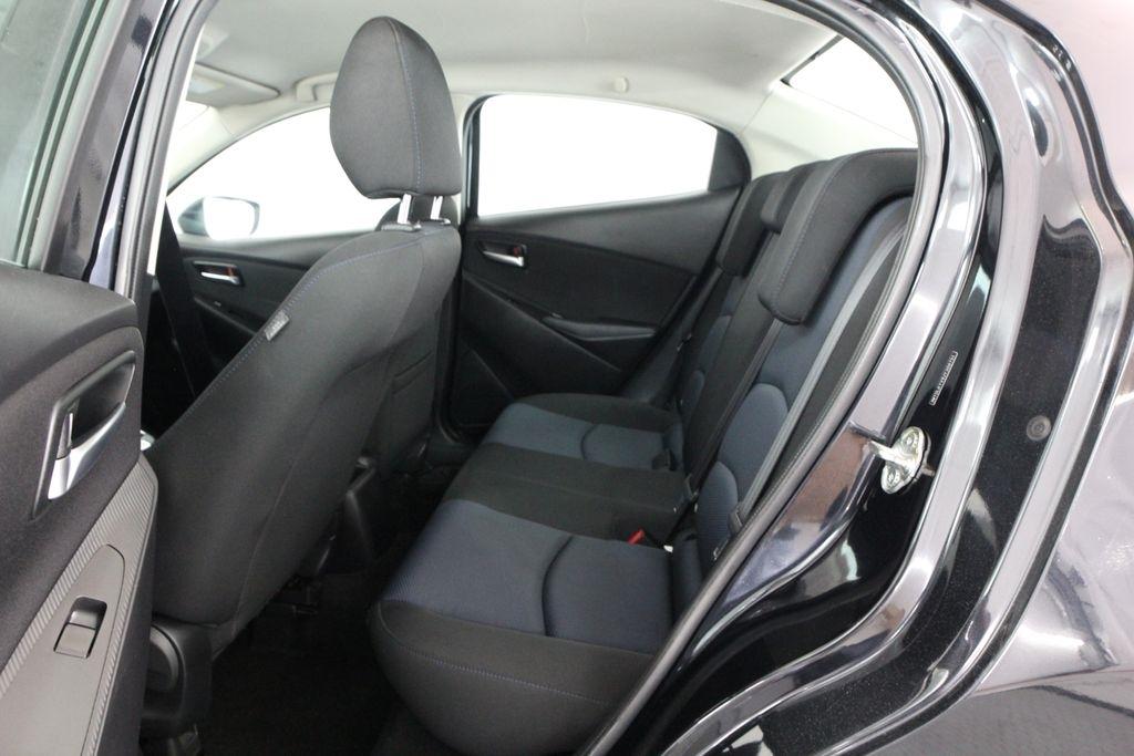 Toyota Yaris iA Manual (Natl) 2018