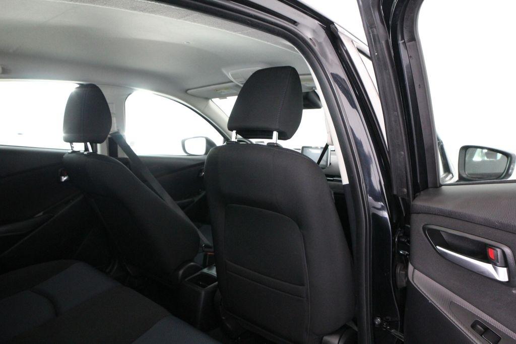 Toyota Yaris iA Manual (Natl) 2018