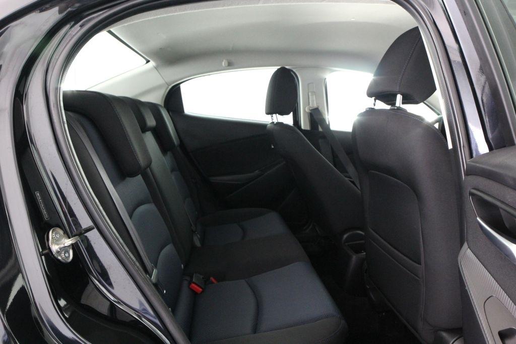 Toyota Yaris iA Manual (Natl) 2018