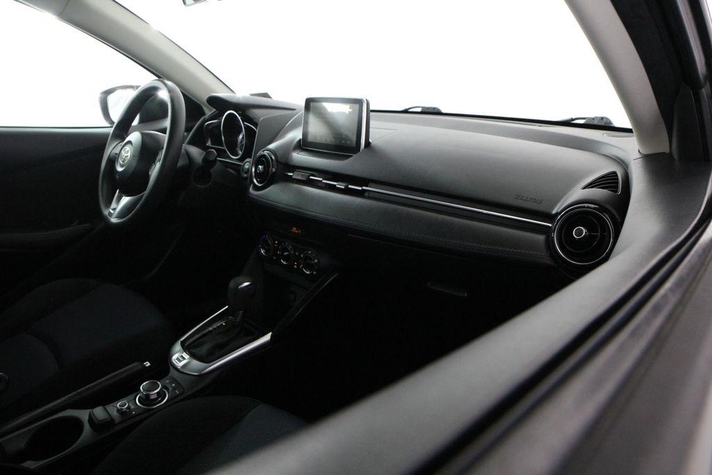 Toyota Yaris iA Manual (Natl) 2018