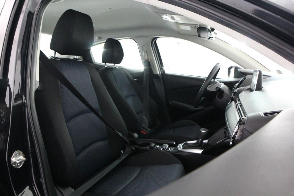 Toyota Yaris iA Manual (Natl) 2018