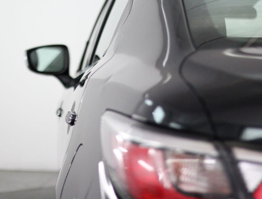 Toyota Yaris iA Manual (Natl) 2018