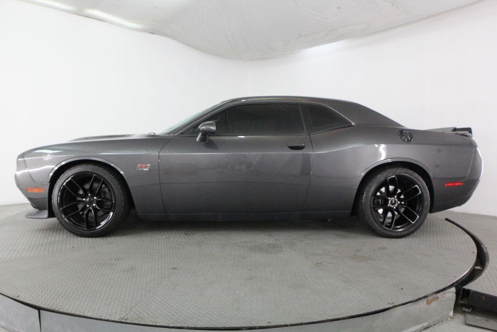 Dodge Challenger R/T RWD 2019