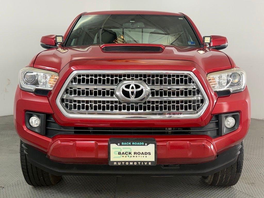 Toyota Tacoma TRD Off Road Double Cab 5' Bed V6 4x4 MT (Natl) 2017