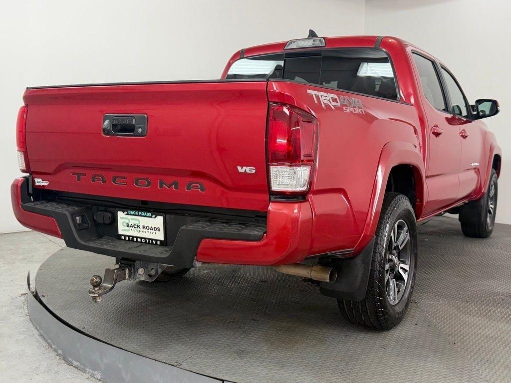 Toyota Tacoma TRD Off Road Double Cab 5' Bed V6 4x4 MT (Natl) 2017
