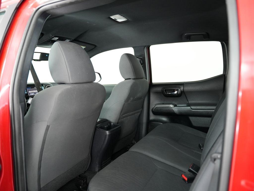 Toyota Tacoma TRD Off Road Double Cab 5' Bed V6 4x4 MT (Natl) 2017