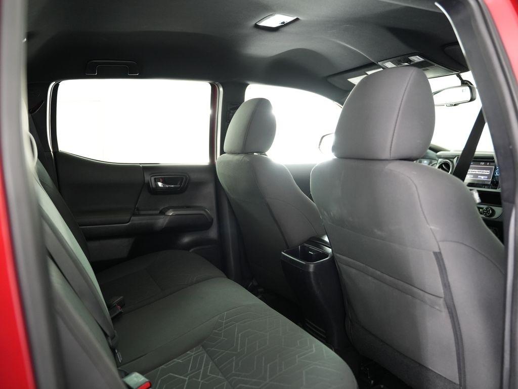 Toyota Tacoma TRD Off Road Double Cab 5' Bed V6 4x4 MT (Natl) 2017