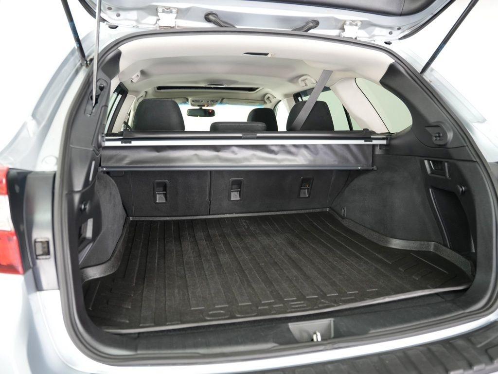 Subaru Outback 4dr Wgn 2.5i Premium PZEV 2016