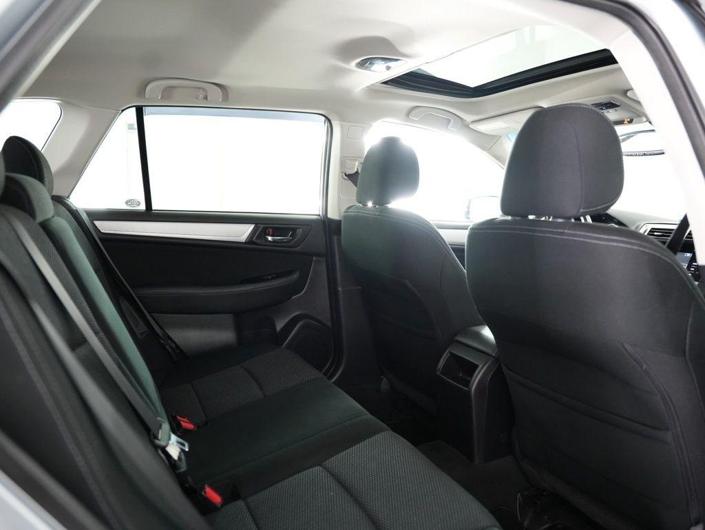 Subaru Outback 4dr Wgn 2.5i Premium PZEV 2016