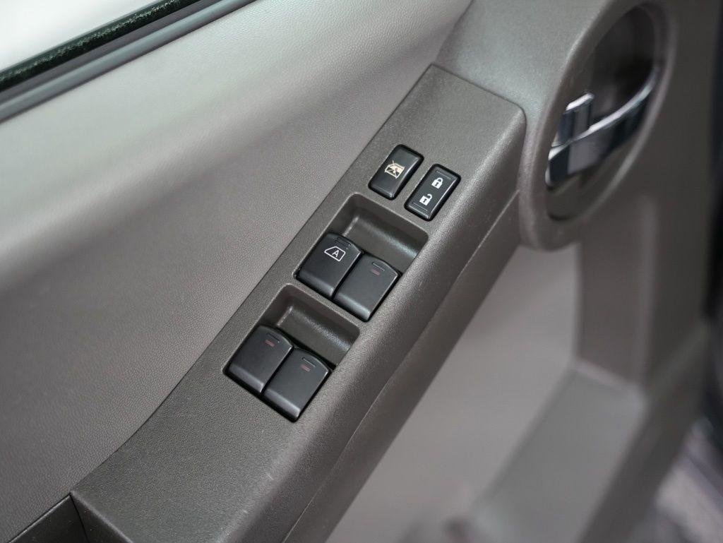 Nissan Xterra 2WD 4dr Auto S 2014