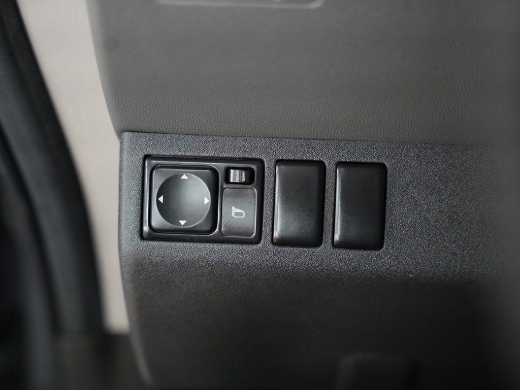 Nissan Xterra 2WD 4dr Auto S 2014