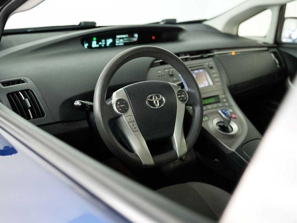 Toyota Prius 5dr HB Three (Natl) 2012