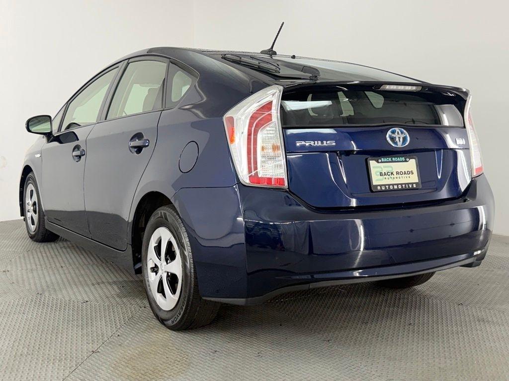 Toyota Prius 5dr HB Three (Natl) 2012