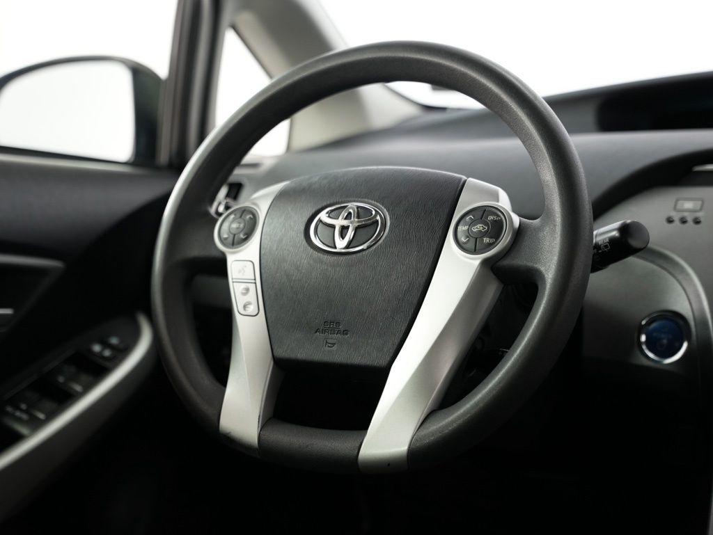 Toyota Prius 5dr HB Three (Natl) 2012