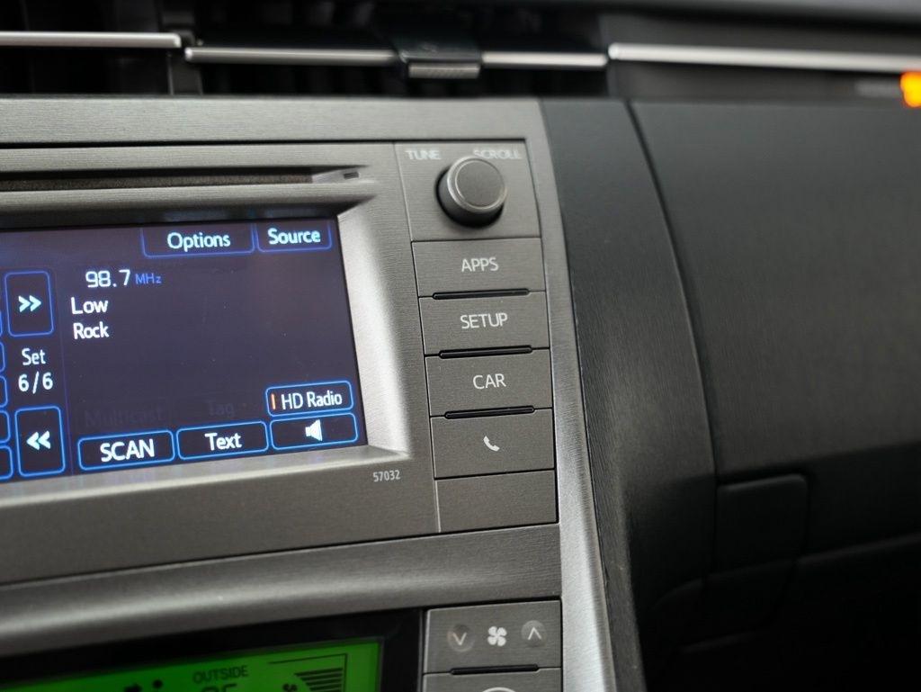 Toyota Prius 5dr HB Three (Natl) 2012