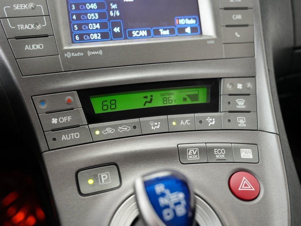 Toyota Prius 5dr HB Three (Natl) 2012