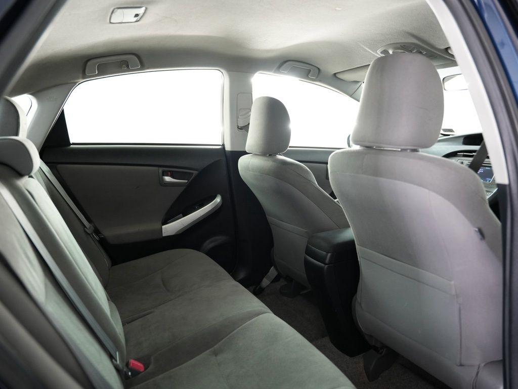 Toyota Prius 5dr HB Three (Natl) 2012