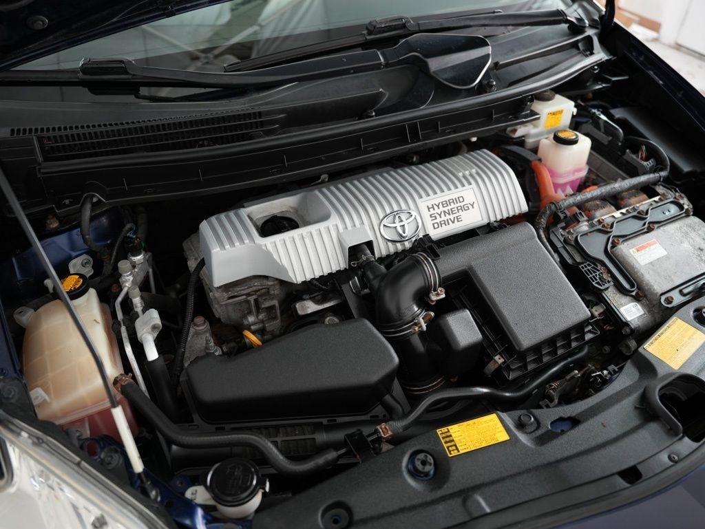 Toyota Prius 5dr HB Three (Natl) 2012