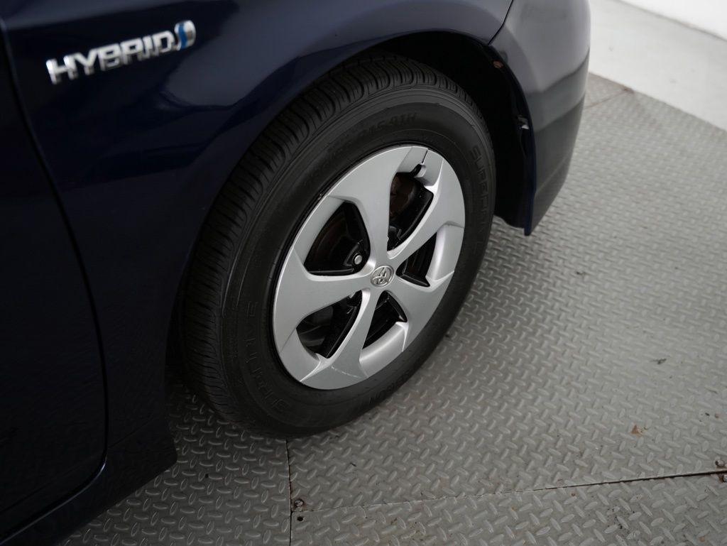 Toyota Prius 5dr HB Three (Natl) 2012