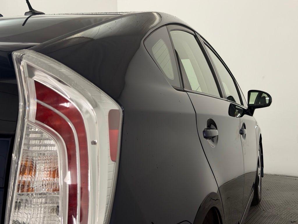Toyota Prius 5dr HB Three (Natl) 2012