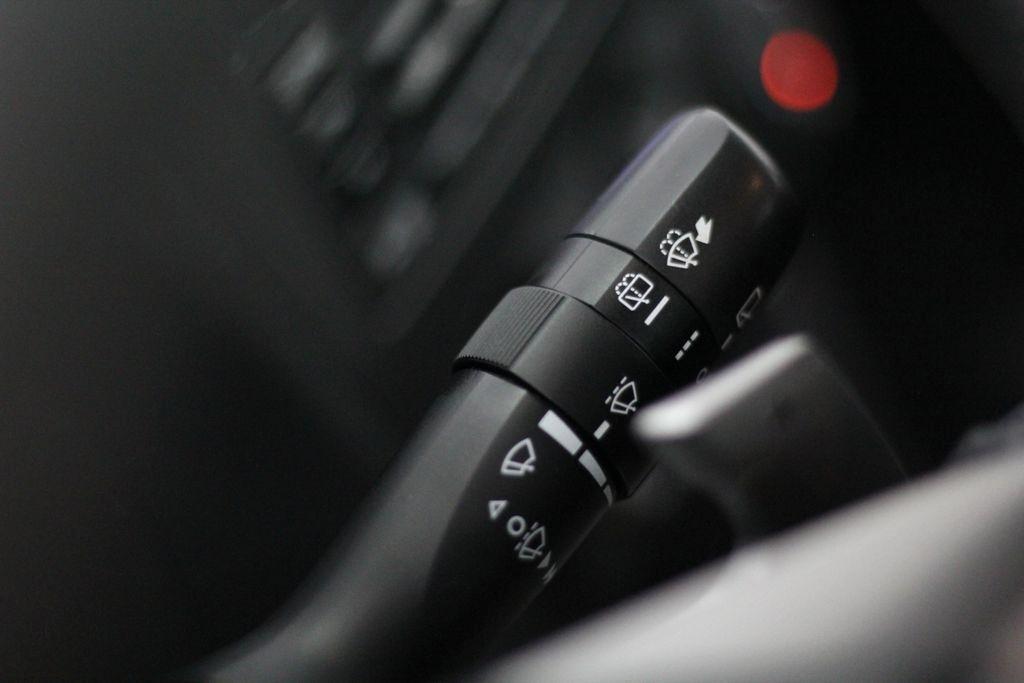 Subaru Impreza Wagon 5dr Auto 2.0i Sport Premium 2014