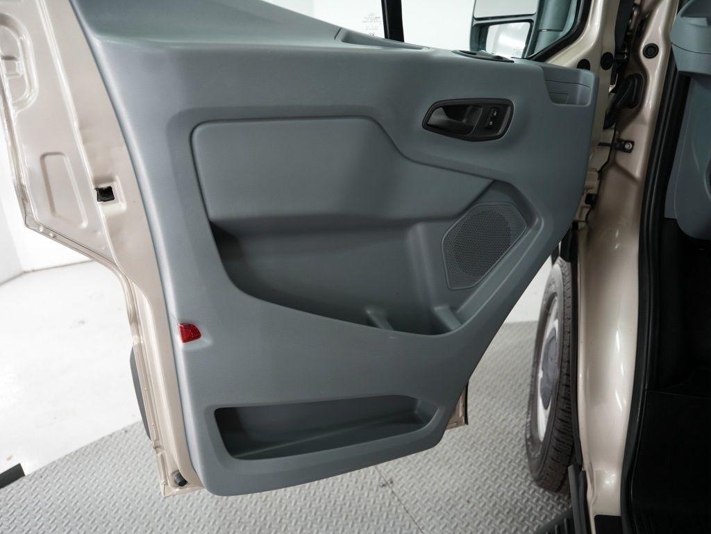 Ford Transit Passenger Wagon T-350 148" Low Roof XLT Sliding RH Dr 2018