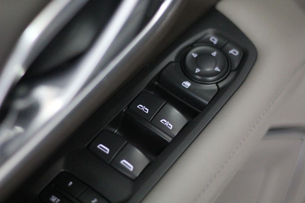 Chevrolet Tahoe 2WD 4dr LT 2021