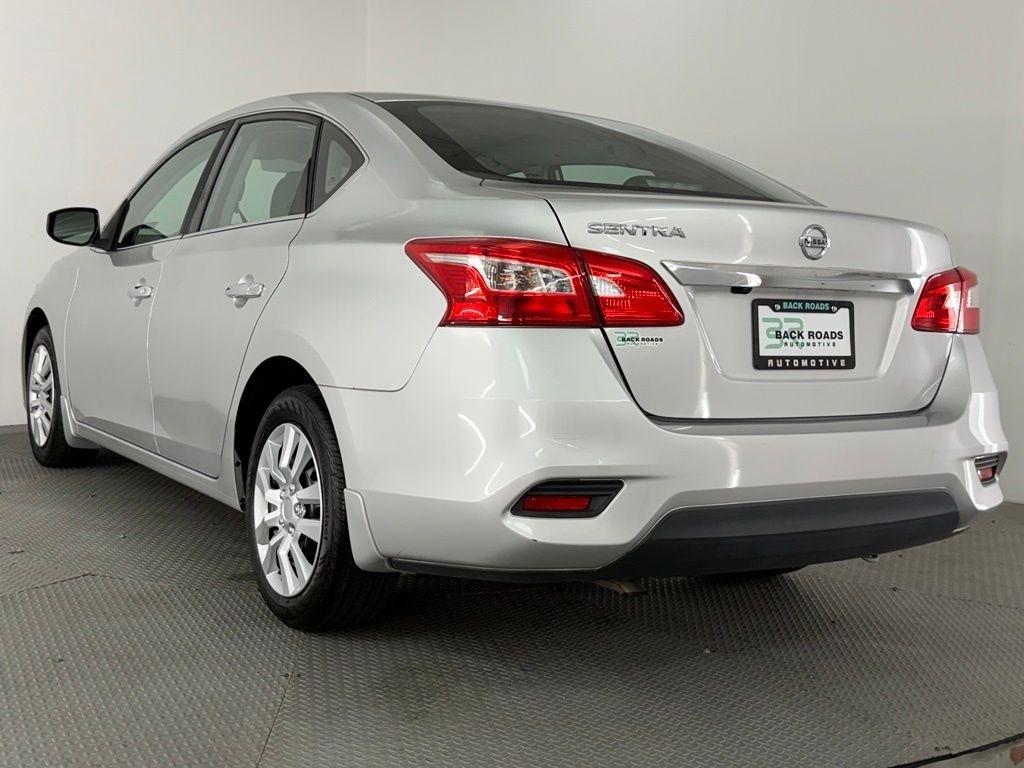 Nissan Sentra S CVT 2018